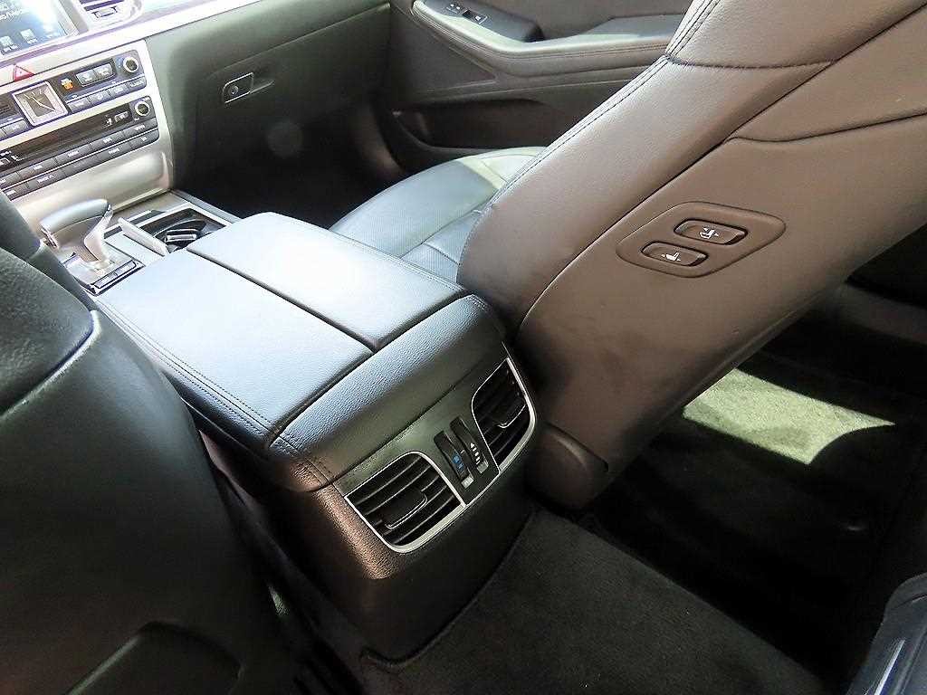 제네시스 G80 3.3 GDI AWD 럭셔리 이미지 17