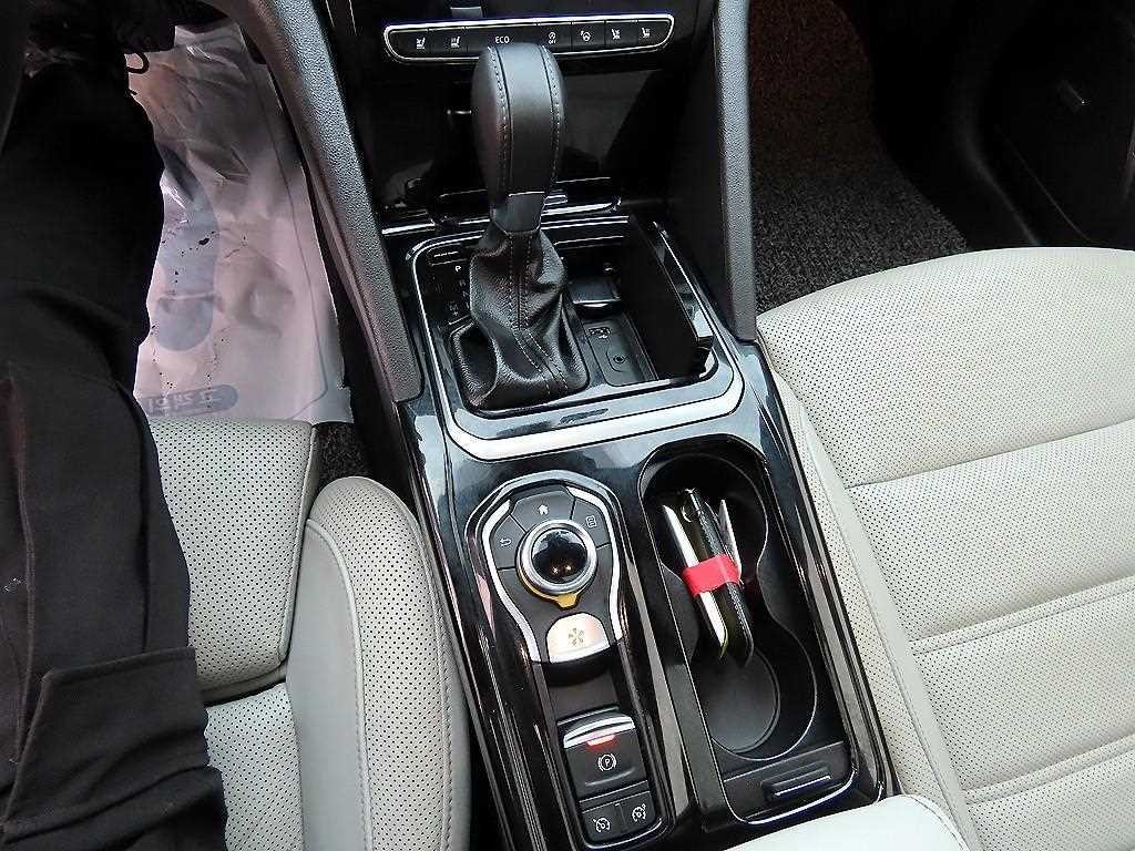 르노코리아(삼성) SM6 가솔린 2.0 GDe 프리미에르 이미지 10