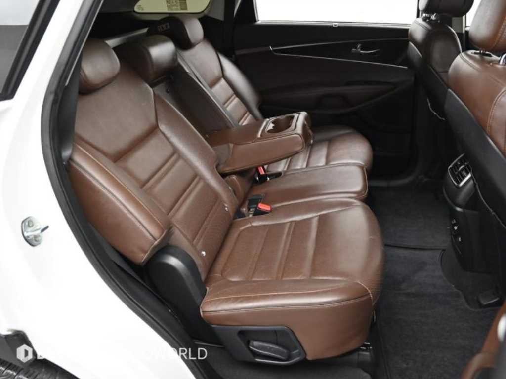 기아 쏘렌토 올 뉴 쏘렌토 디젤 2WD 2.0 노블레스 스페셜 이미지 12