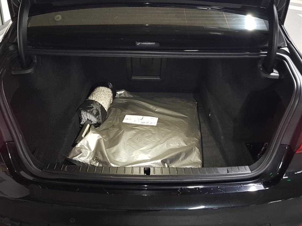 BMW 7시리즈 7시리즈 (G11) 750Li xDrive 럭셔리 이미지 17