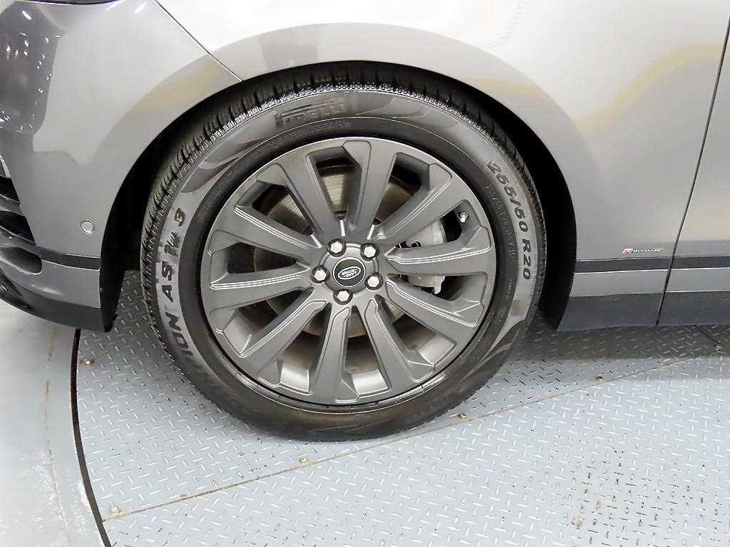 랜드로버 레인지로버 벨라 3.0 D300 R-다이나믹 SE 이미지 20