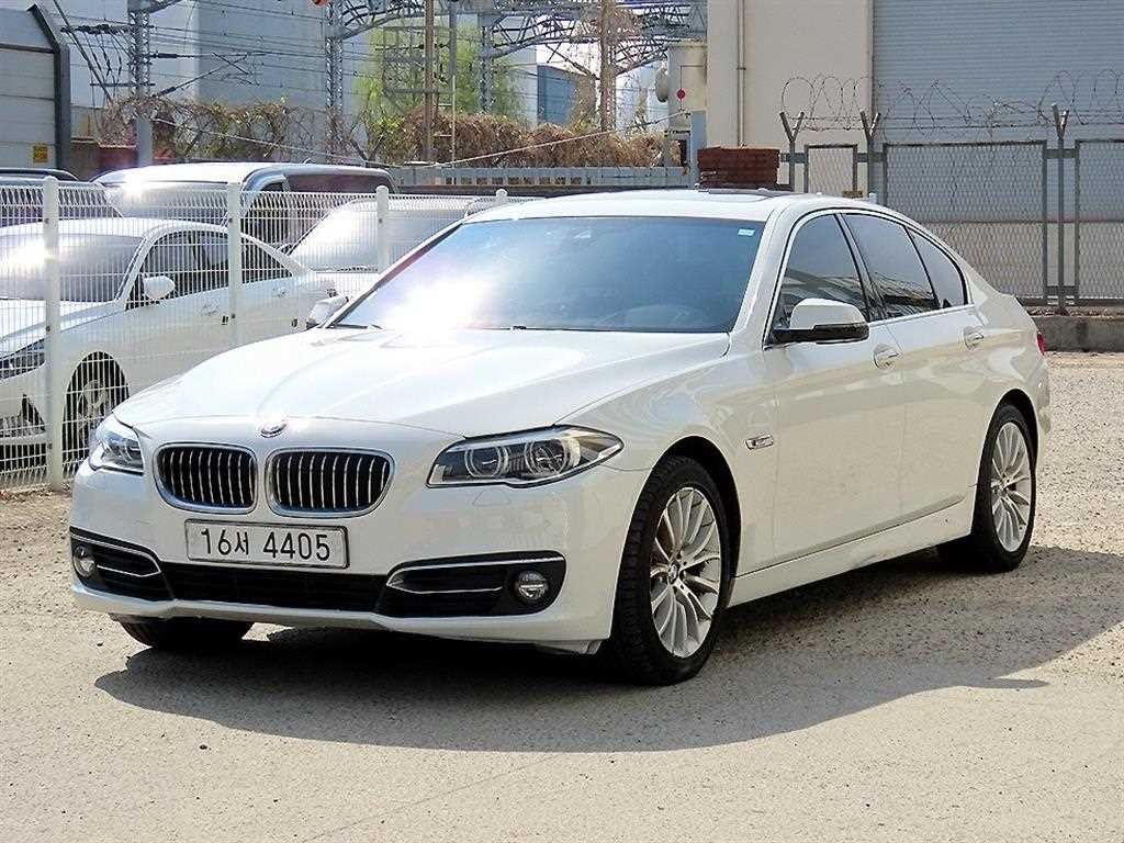 BMW 5시리즈 5시리즈 (F10) 520d xDrive 이미지 2