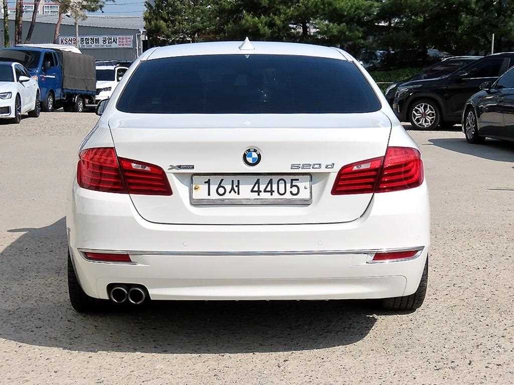 BMW 5시리즈 5시리즈 (F10) 520d xDrive 이미지 4