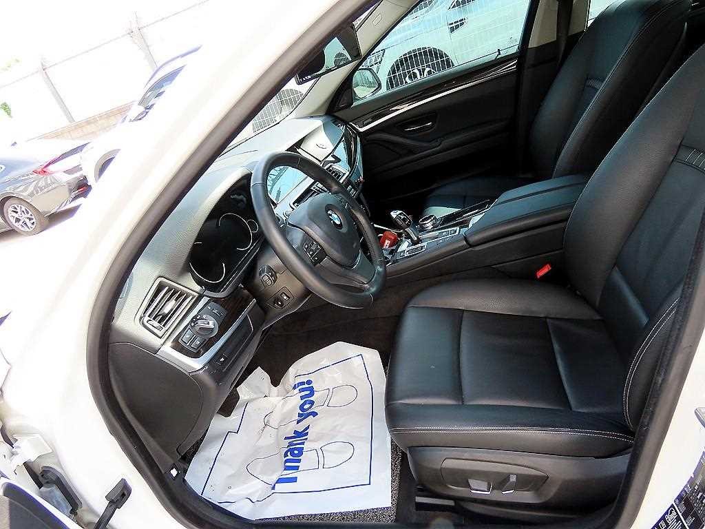 BMW 5시리즈 5시리즈 (F10) 520d xDrive 이미지 5