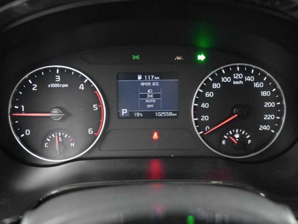 기아 셀토스 디젤 1.6 2WD 시그니처 이미지 8
