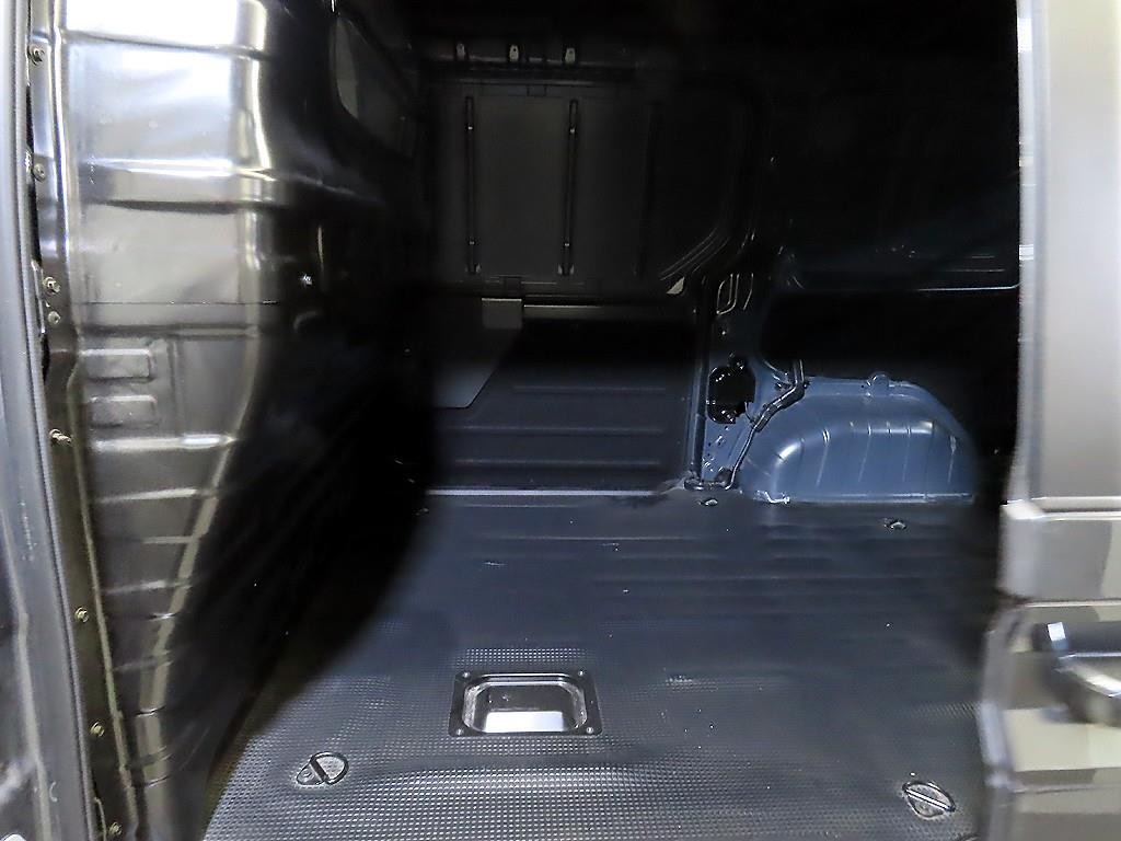 현대 스타리아 2WD 디젤 카고 스마트 3인승 이미지 7