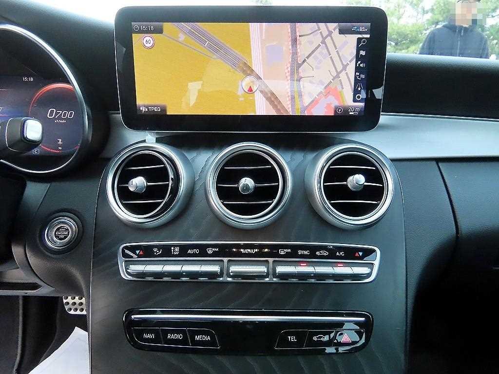 벤츠 C 클래스 C클래스 W205 C200 AMG LINE 이미지 14