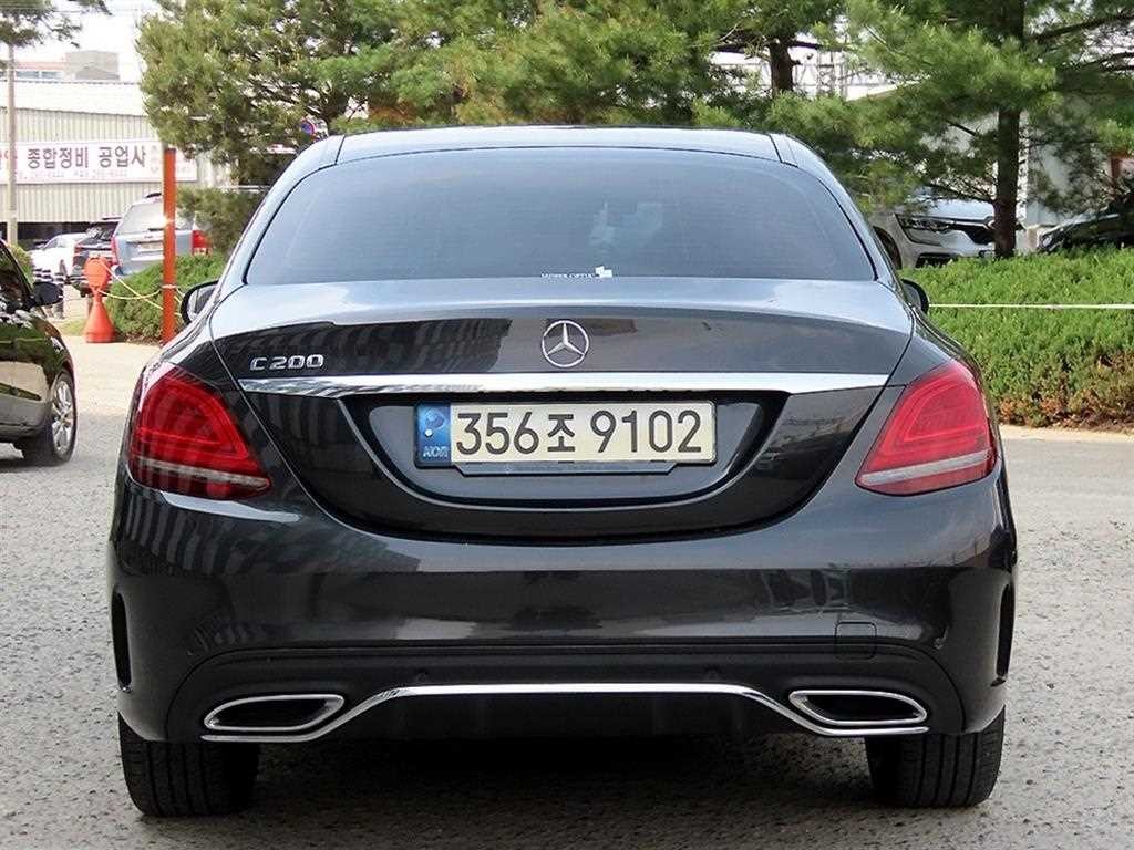 벤츠 C 클래스 C클래스 W205 C200 AMG LINE 이미지 4