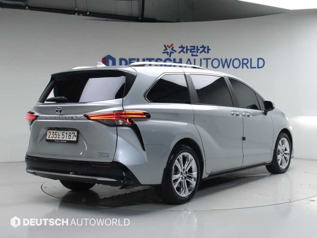 토요타 시에나 2.5 2WD 하이브리드 이미지 2