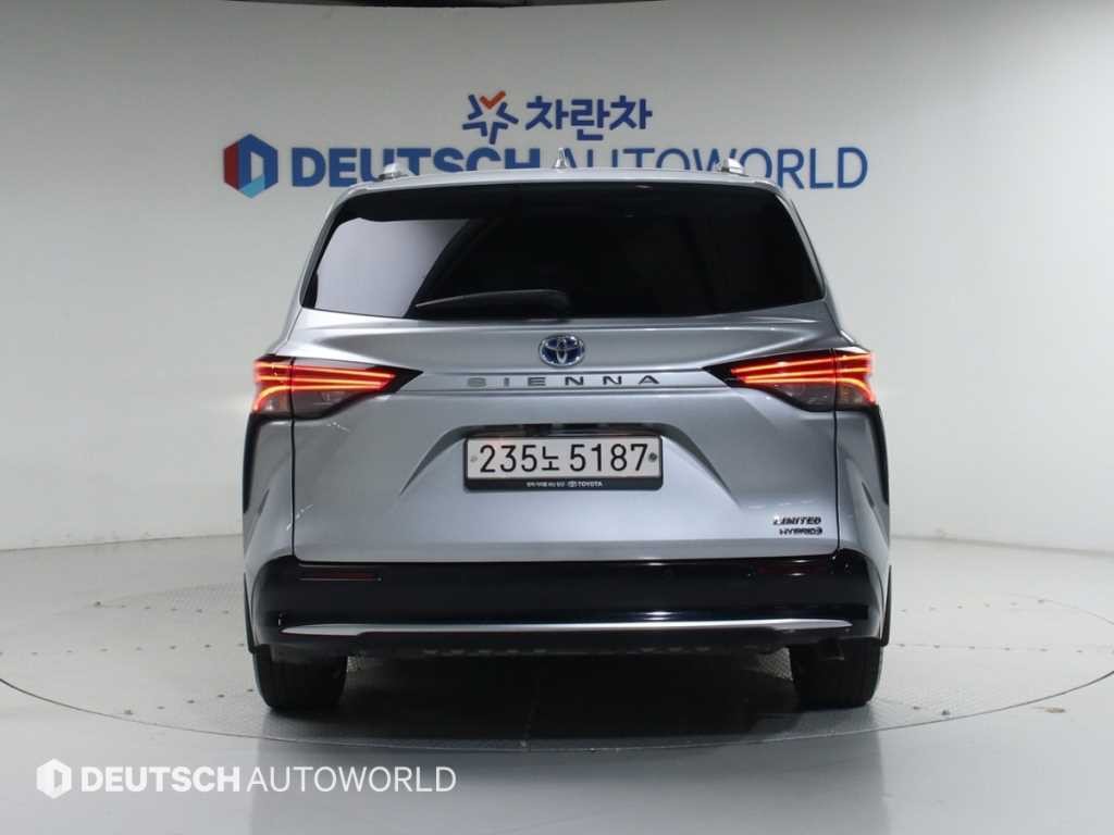 토요타 시에나 2.5 2WD 하이브리드 이미지 4
