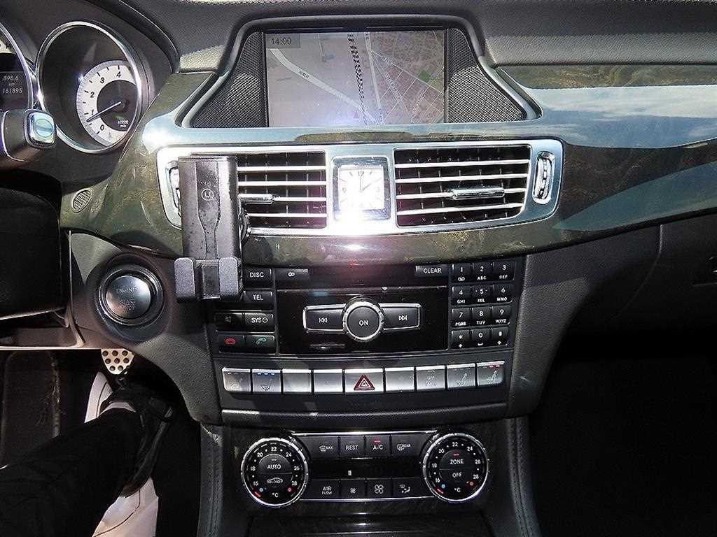 벤츠 CLS 클래스 CLS클래스 W218 CLS 350 AMG 스포츠팩 이미지 13
