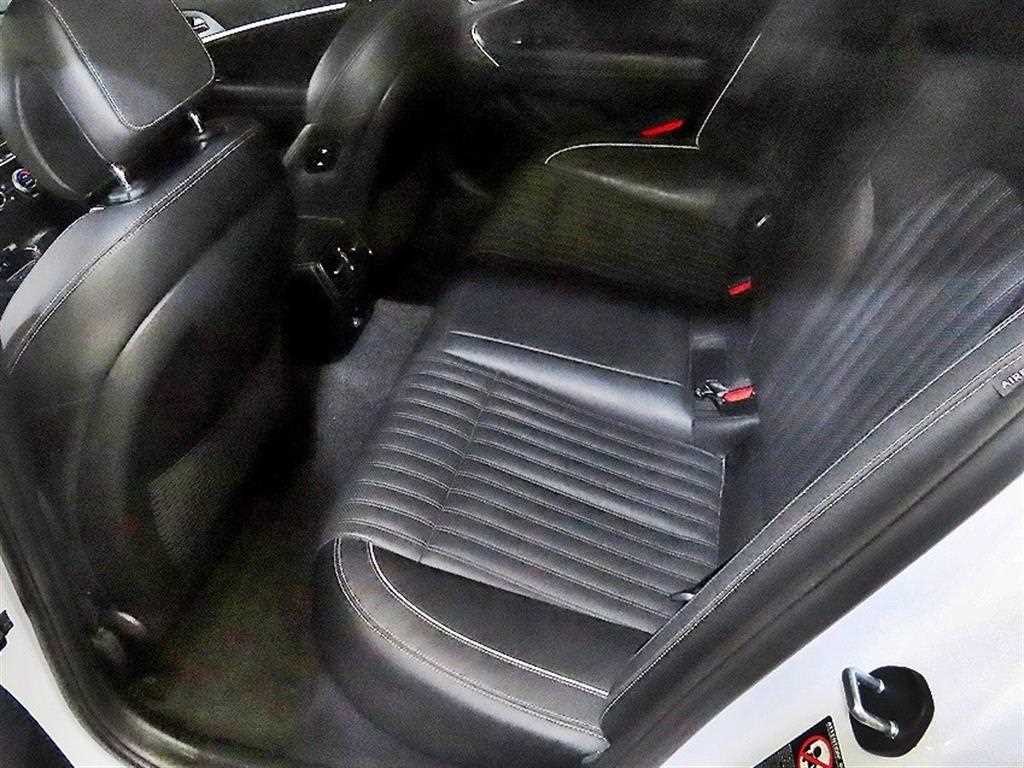 제네시스 G70 2.0T 슈프림 이미지 7