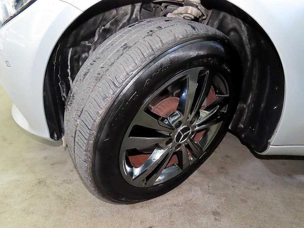 벤츠 C 클래스 C클래스 W205 C200 이미지 20