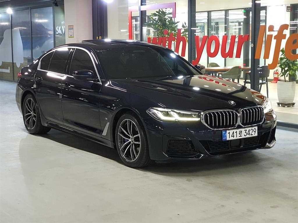 BMW 5시리즈 5시리즈 (G30) 520i M 스포츠 이미지 1