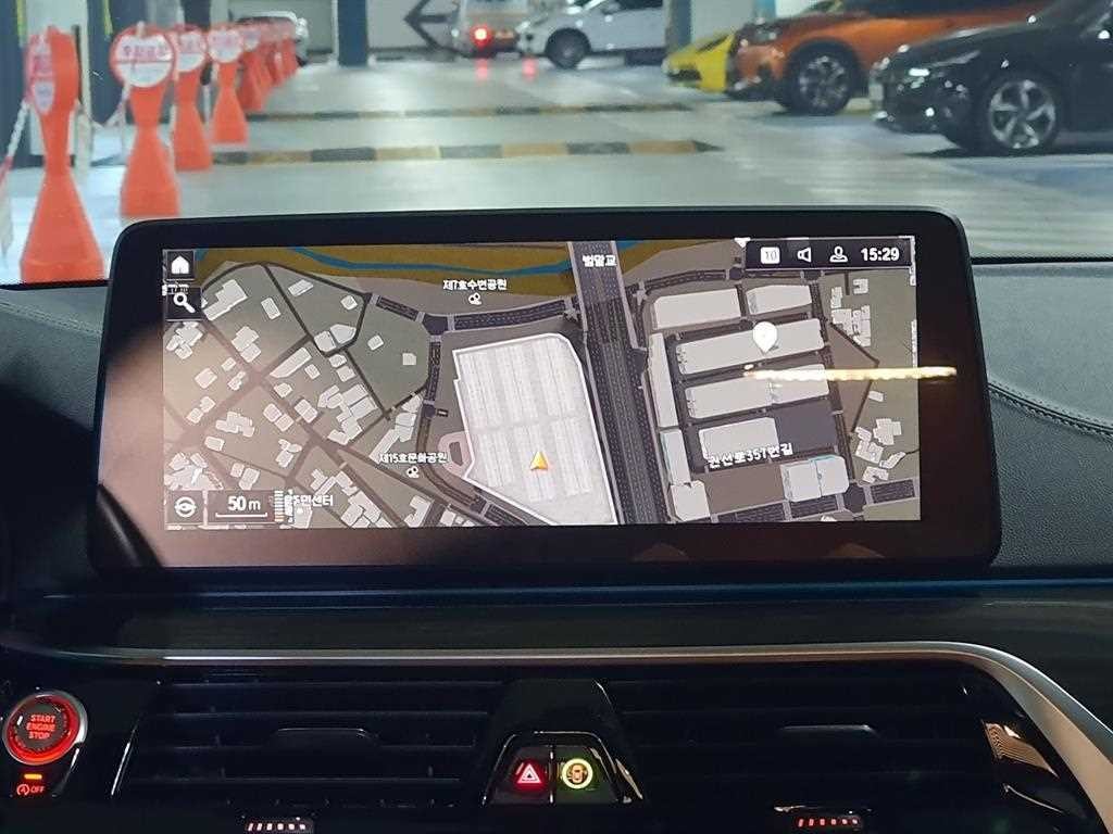 BMW 5시리즈 5시리즈 (G30) 520i M 스포츠 이미지 10