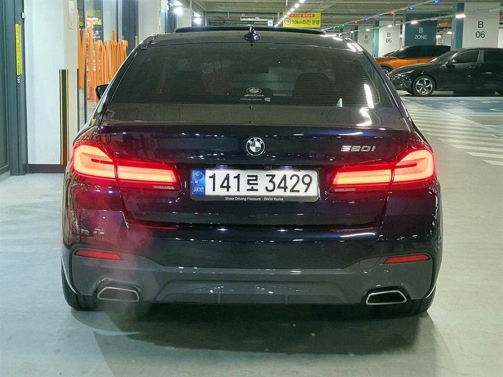 BMW 5시리즈 5시리즈 (G30) 520i M 스포츠 이미지 4