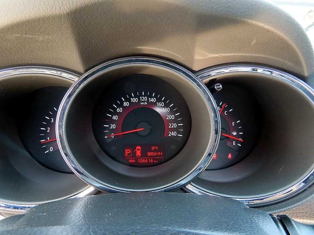 기아 쏘렌토 쏘렌토 R 디젤 2WD 2.0 TLX 최고급형 이미지 9