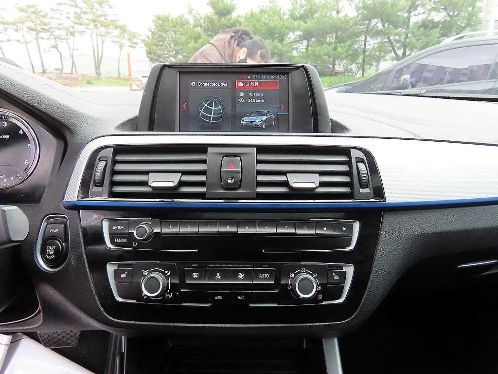 BMW 1시리즈 1시리즈 (F20) 118d M 스포츠 섀도우 에디션 이미지 13