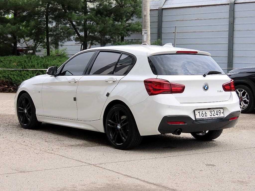 BMW 1시리즈 1시리즈 (F20) 118d M 스포츠 섀도우 에디션 이미지 3