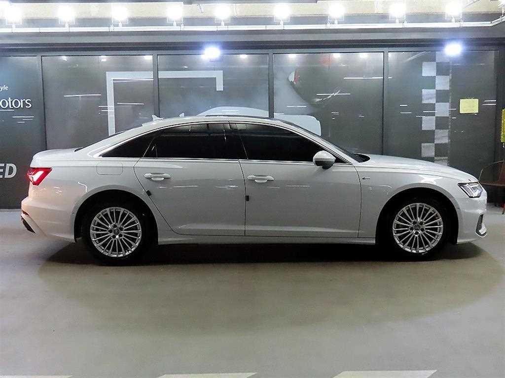 아우디 A6 A6 (C8) 45 TFSI 이미지 3