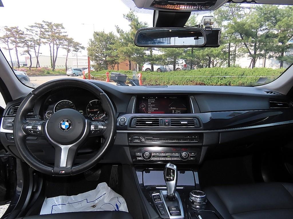 BMW 5시리즈 5시리즈 (F10) 520d xDrive M 에어로다이나믹 프로 이미지 7