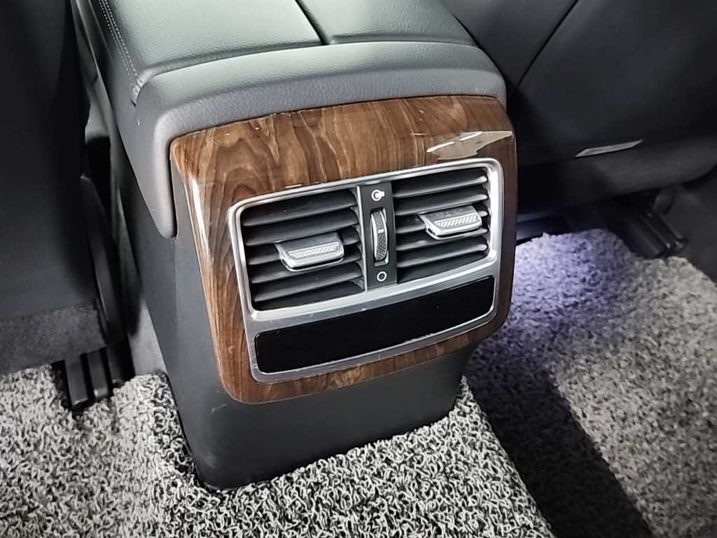 기아 K9 더 K9 3.8 GDI AWD 플래티넘Ⅲ 이미지 14