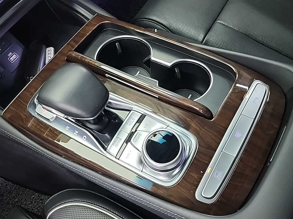 기아 K9 더 K9 3.8 GDI AWD 플래티넘Ⅲ 이미지 8