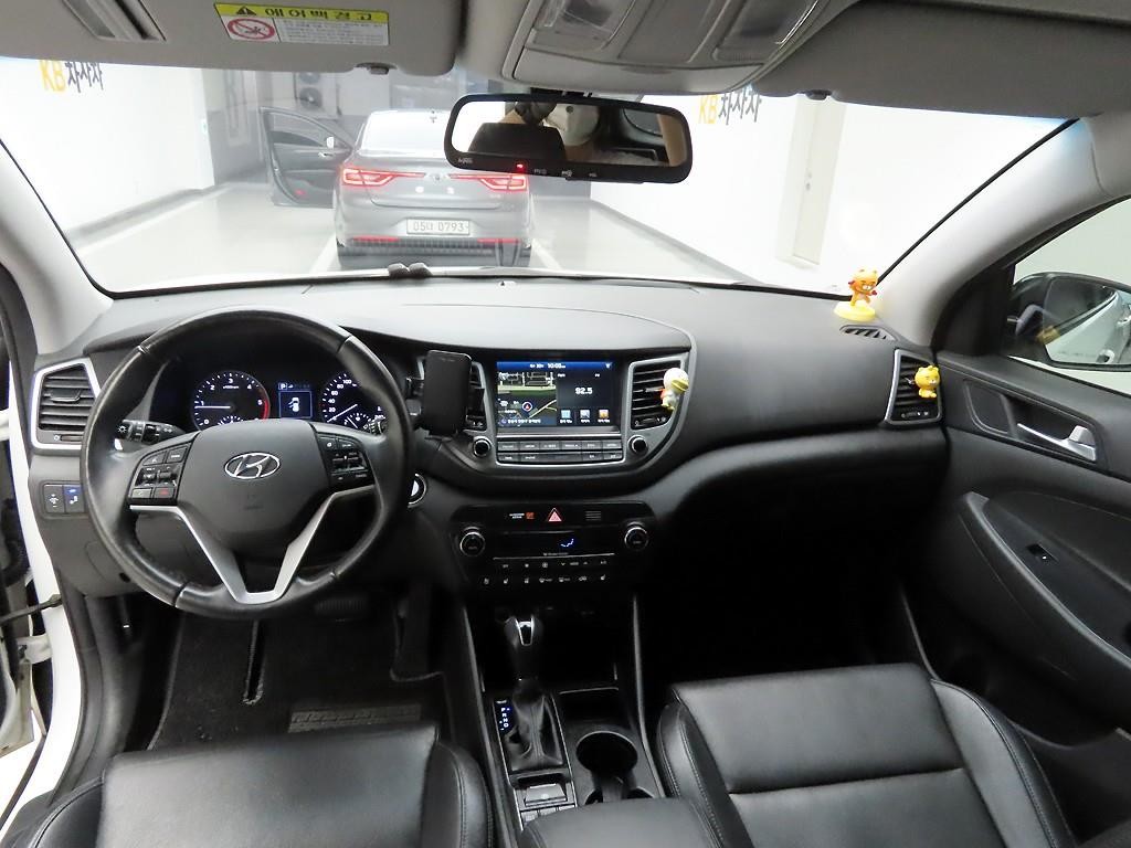 현대 투싼 올뉴투싼 디젤 1.7 2WD 프리미엄 이미지 6