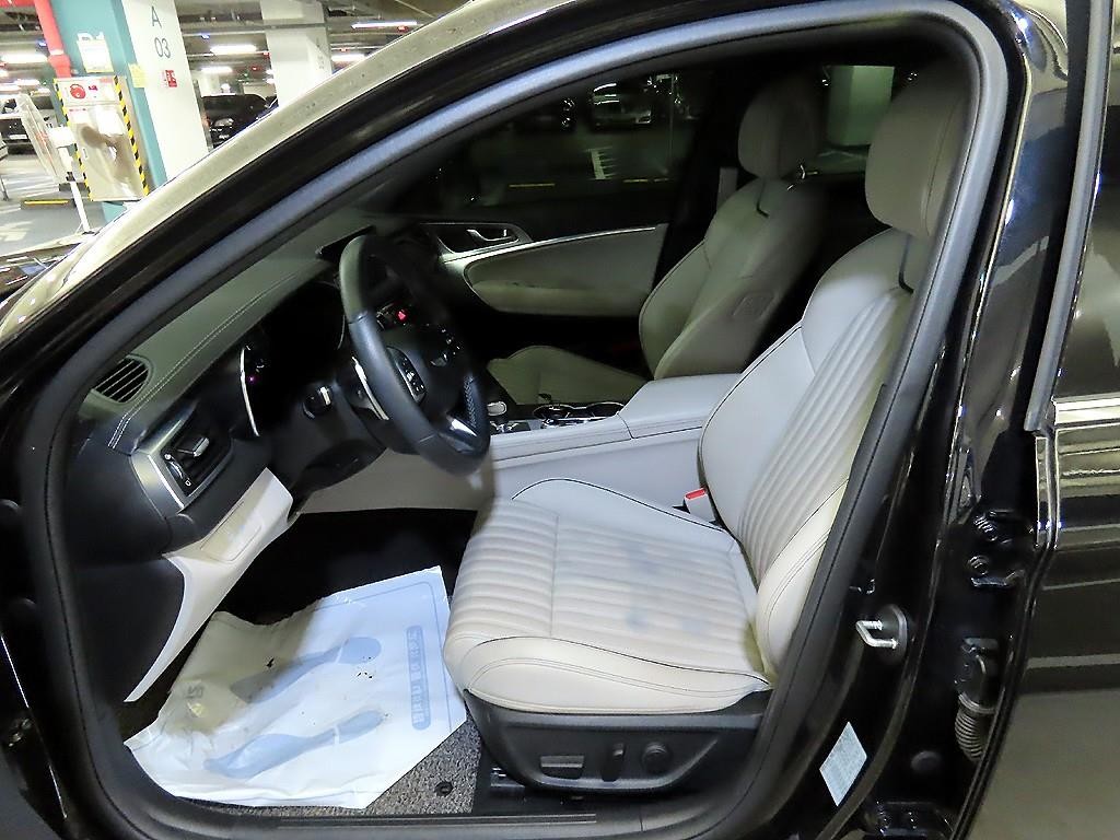 제네시스 G70 더 뉴 G70 가솔린 2.0T 4WD 기본형 이미지 6