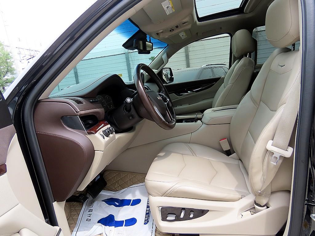 캐딜락 에스컬레이드 6.2 V8 ESV 이미지 5