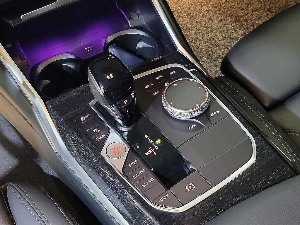 BMW 3시리즈 3시리즈 (G20) 320i 투어링 M 스포츠 이미지 12