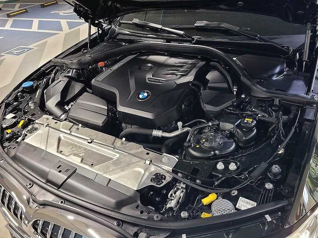 BMW 3시리즈 3시리즈 (G20) 320i 투어링 M 스포츠 이미지 19