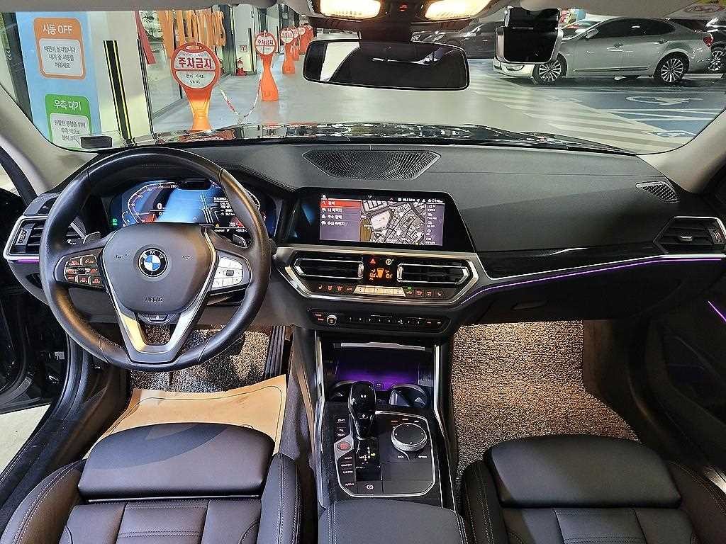 BMW 3시리즈 3시리즈 (G20) 320i 투어링 M 스포츠 이미지 6