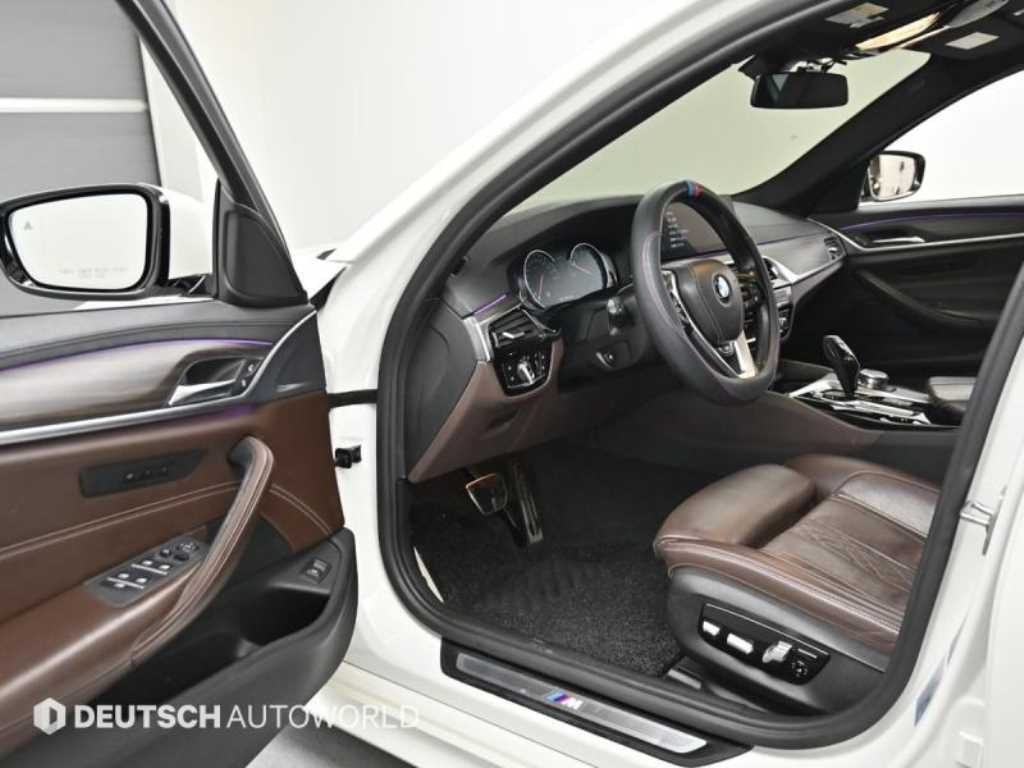 BMW 5시리즈 5시리즈 (G30) 530i M 스포츠 플러스 이미지 11