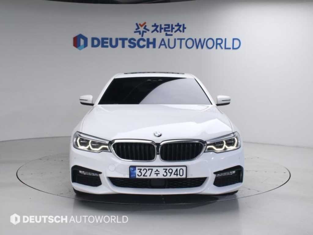BMW 5시리즈 5시리즈 (G30) 530i M 스포츠 플러스 이미지 3