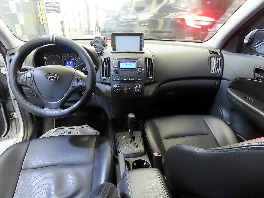 현대 i30 i30 CW 1.6 VVT 디럭스 이미지 10