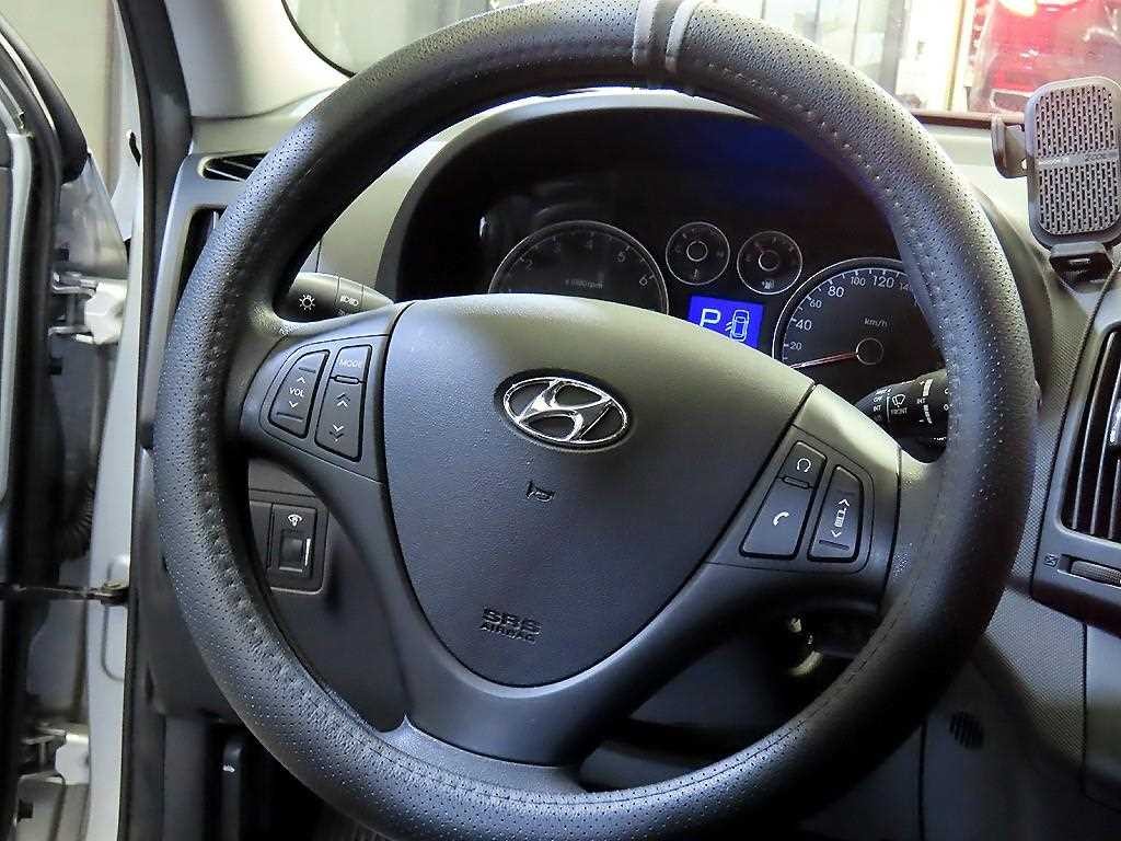 현대 i30 i30 CW 1.6 VVT 디럭스 이미지 8