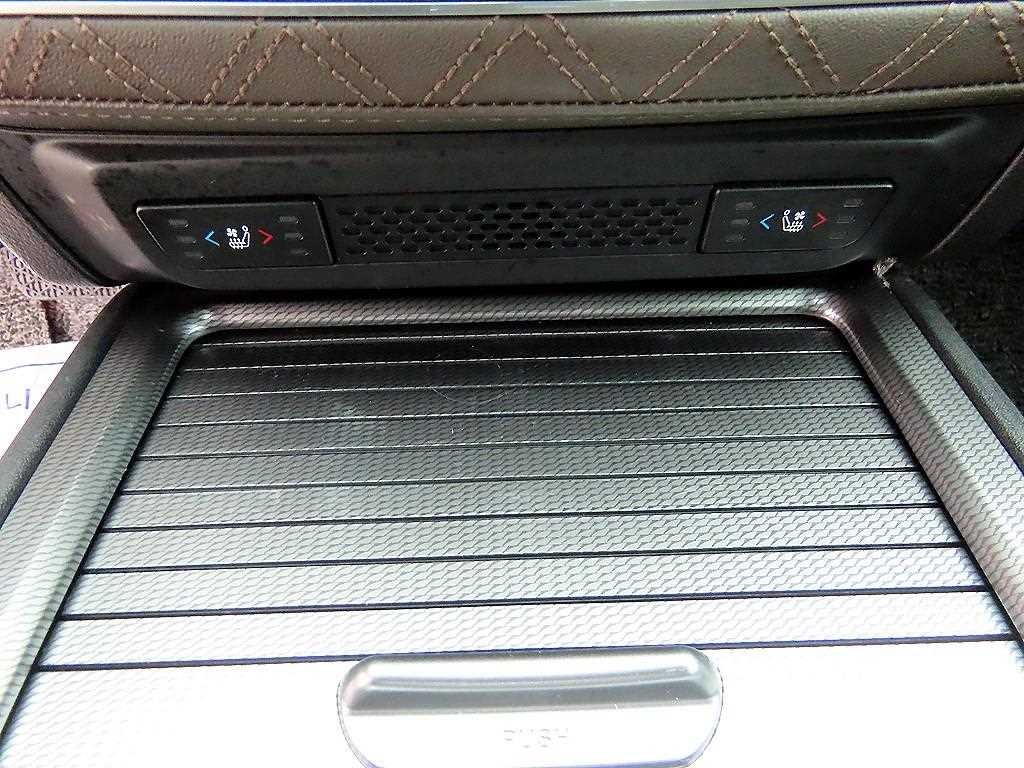 KG모빌리티(쌍용) 렉스턴 올 뉴 렉스턴 (Y450) 디젤 2.2 4WD 마스터 이미지 12