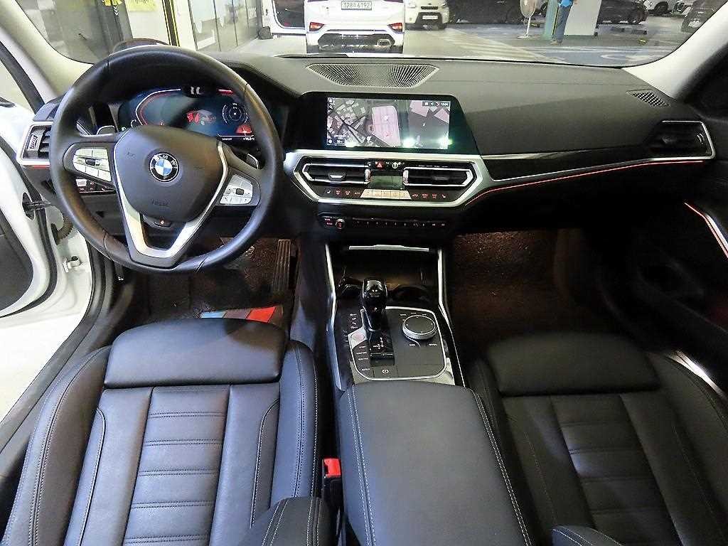 BMW 3시리즈 3시리즈 (G20) 320i 투어링 럭셔리 이미지 10