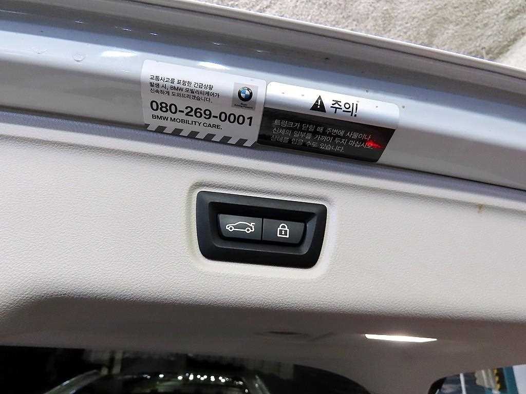 BMW 3시리즈 3시리즈 (G20) 320i 투어링 럭셔리 이미지 16