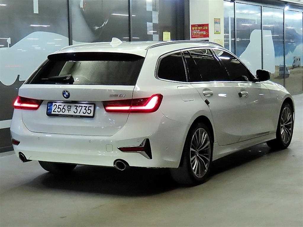 BMW 3시리즈 3시리즈 (G20) 320i 투어링 럭셔리 이미지 4