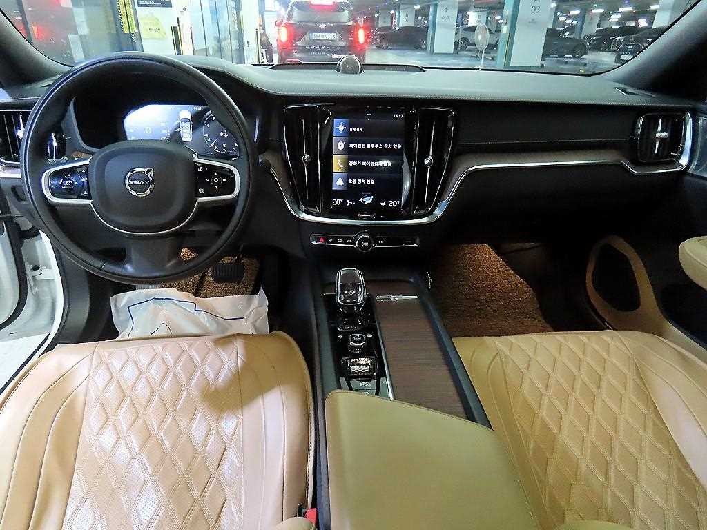 볼보 S60 S60(3세대) B5 인스크립션 이미지 10