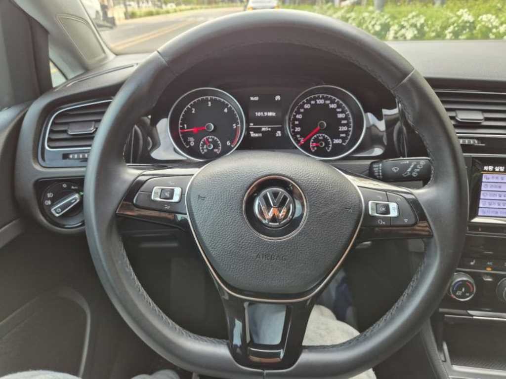 폭스바겐 골프 골프 7세대 1.6 TDI 이미지 17