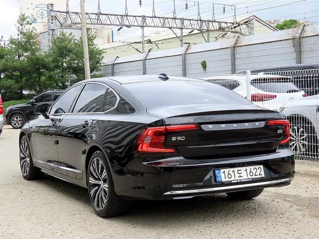볼보 S90 B5 인스크립션 이미지 3