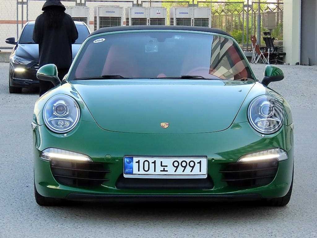 포르쉐 911 카레라 카브리올레 이미지 5