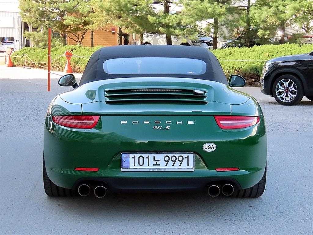 포르쉐 911 카레라 카브리올레 이미지 8