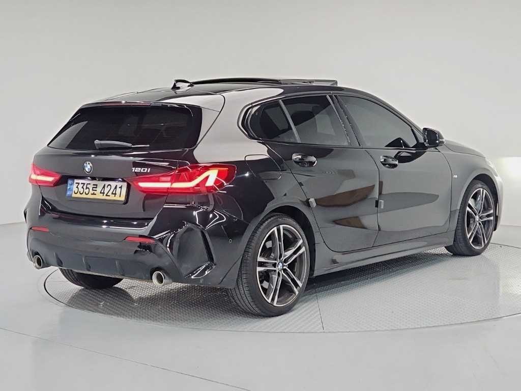 BMW 1시리즈 1시리즈 (F40) 120i M 스포츠 이미지 4