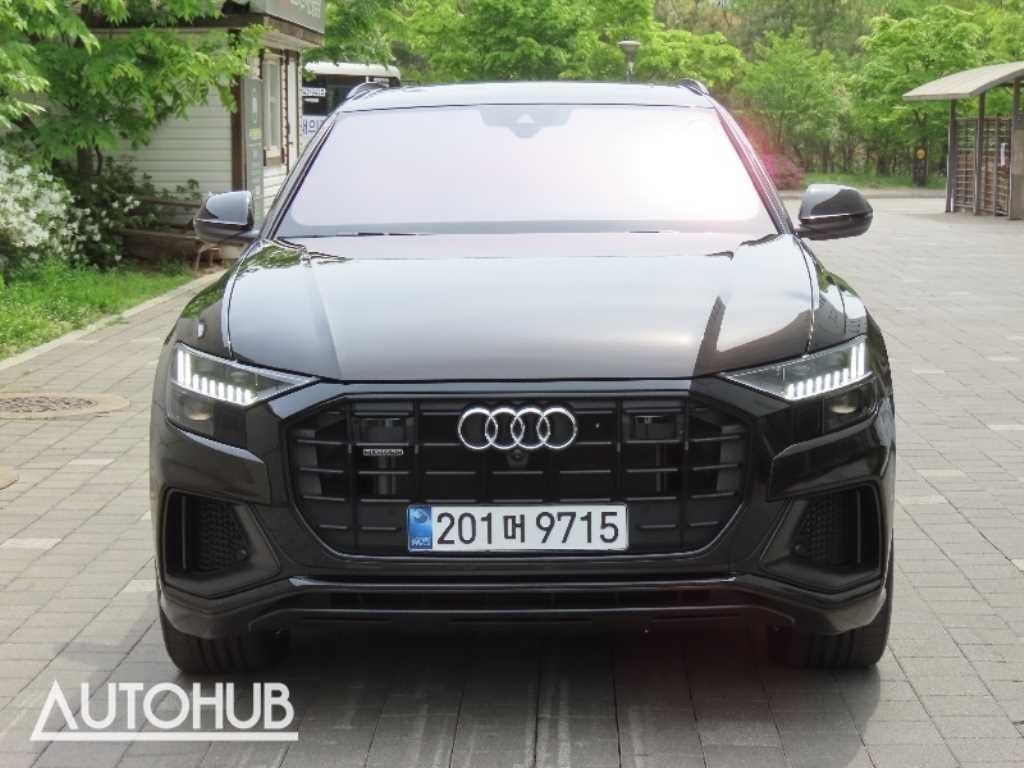 아우디 Q8 55 TFSI 콰트로 프리미엄 이미지 1