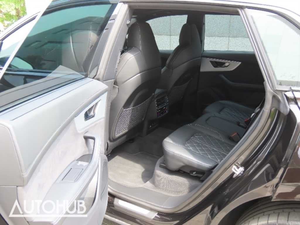 아우디 Q8 55 TFSI 콰트로 프리미엄 이미지 15