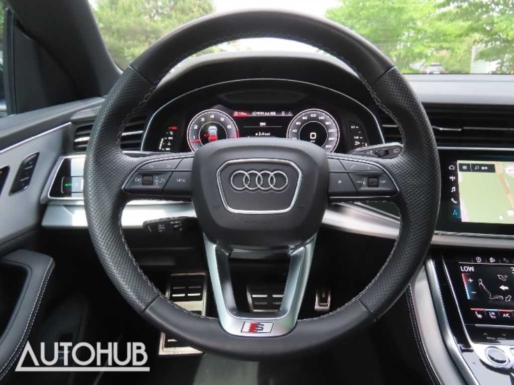 아우디 Q8 55 TFSI 콰트로 프리미엄 이미지 17